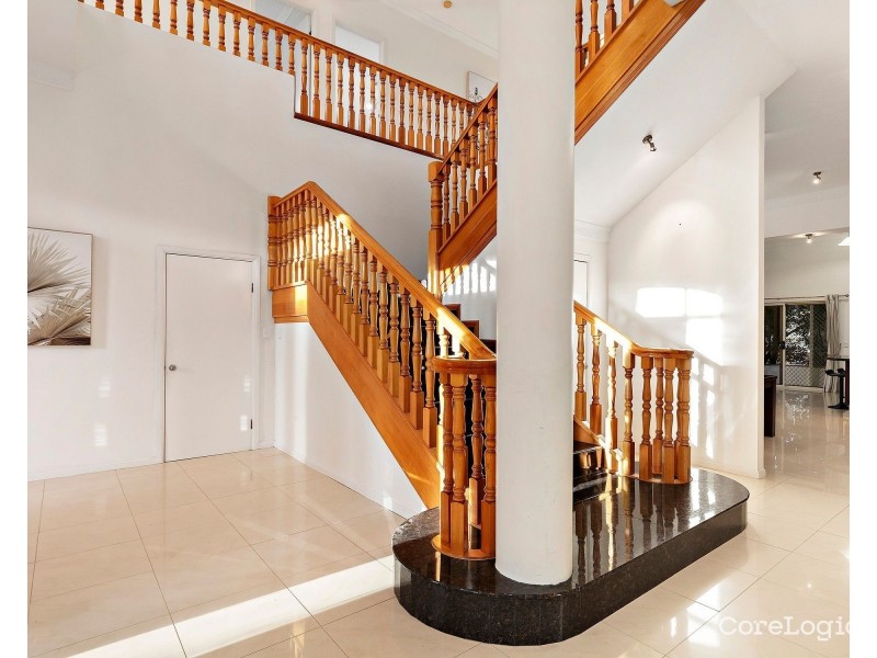 Room 3/7 Mercure Place, Highland Park QLD 4211