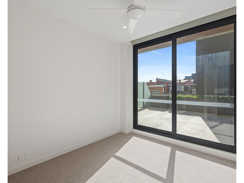 111 348-354 HAWTHORN ROAD, Caulfield South VIC 3162