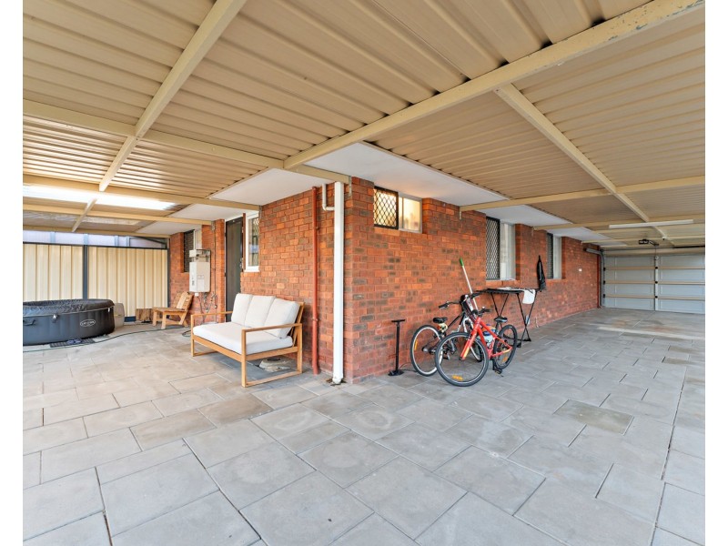 14A Young Street, Gosnells WA 6110