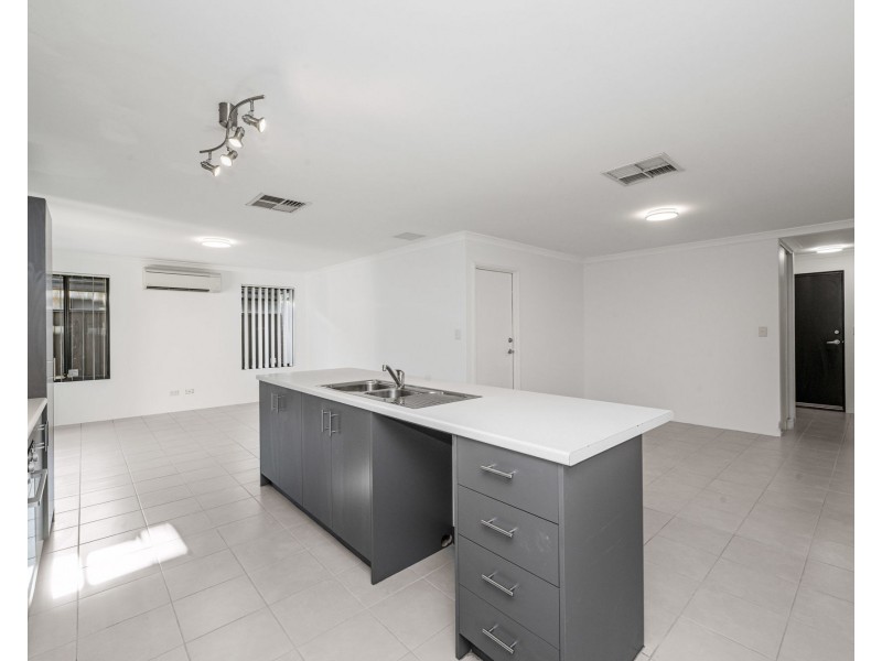4/173 Gibbs Street, East Cannington WA 6107
