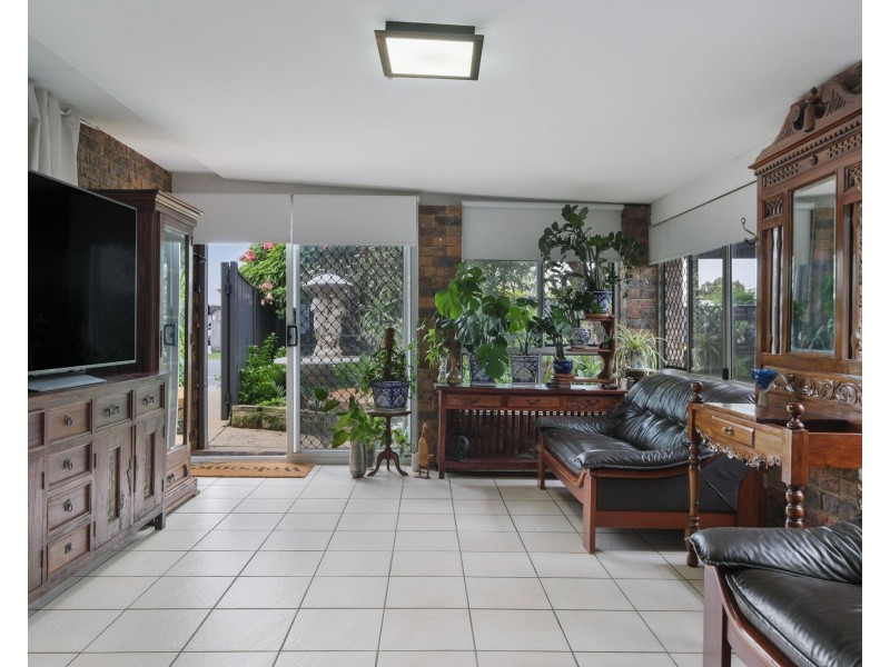 1/22 Kunde Street, Beachmere QLD 4510