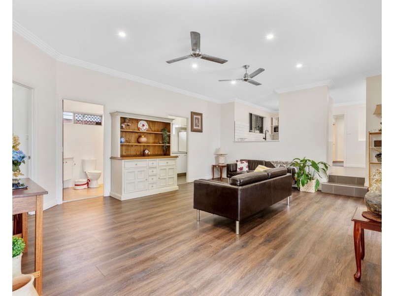 53 Victor Avenue, Paradise Point QLD 4216