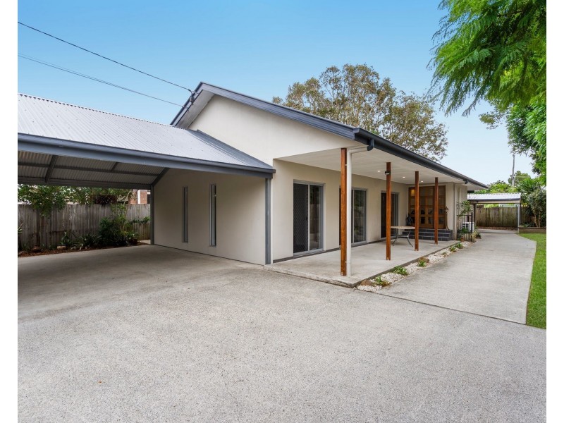 53 Victor Avenue, Paradise Point QLD 4216