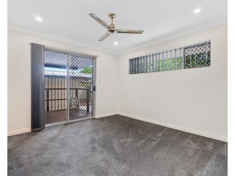 53 Victor Avenue, Paradise Point QLD 4216
