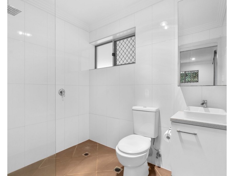 53 Victor Avenue, Paradise Point QLD 4216