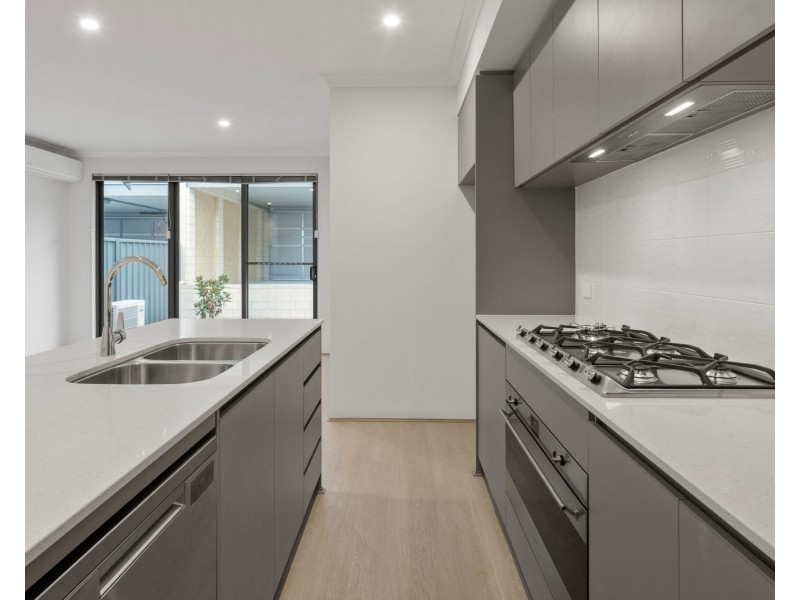 44 Conifer Place, Kardinya WA 6163