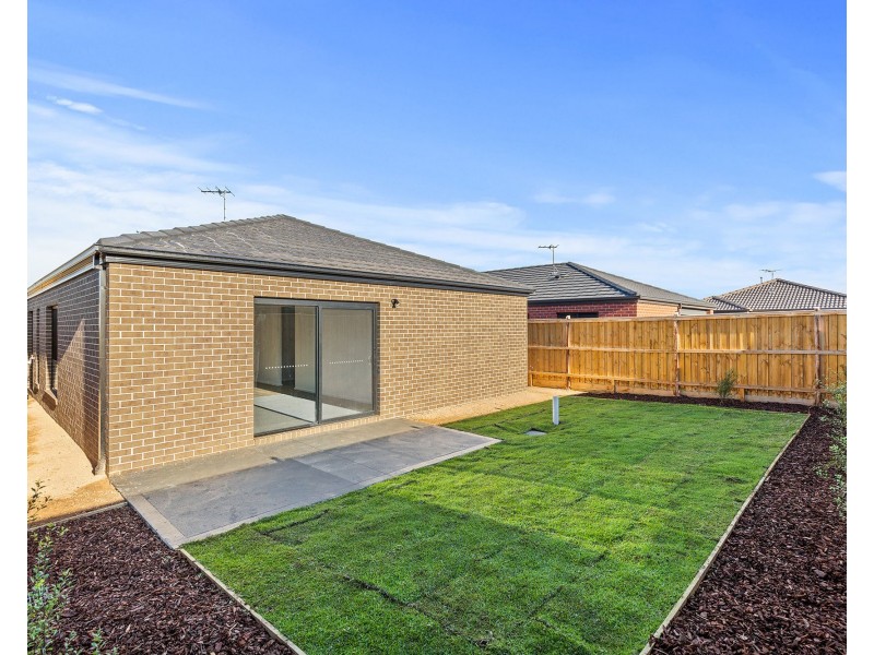 5 Bronwyn Way, Wyndham Vale VIC 3024