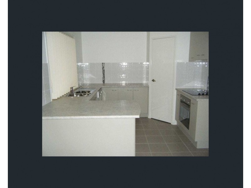 10 Broadmeadow Avenue, Thabeban QLD 4670