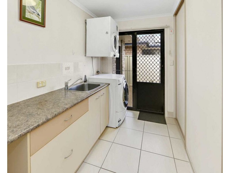 12 Charlotte Court, Kalkie QLD 4670