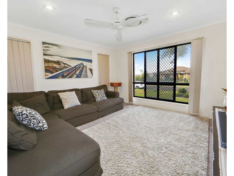 12 Charlotte Court, Kalkie QLD 4670