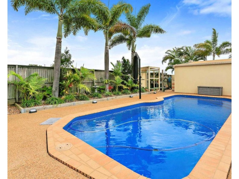 12 Charlotte Court, Kalkie QLD 4670