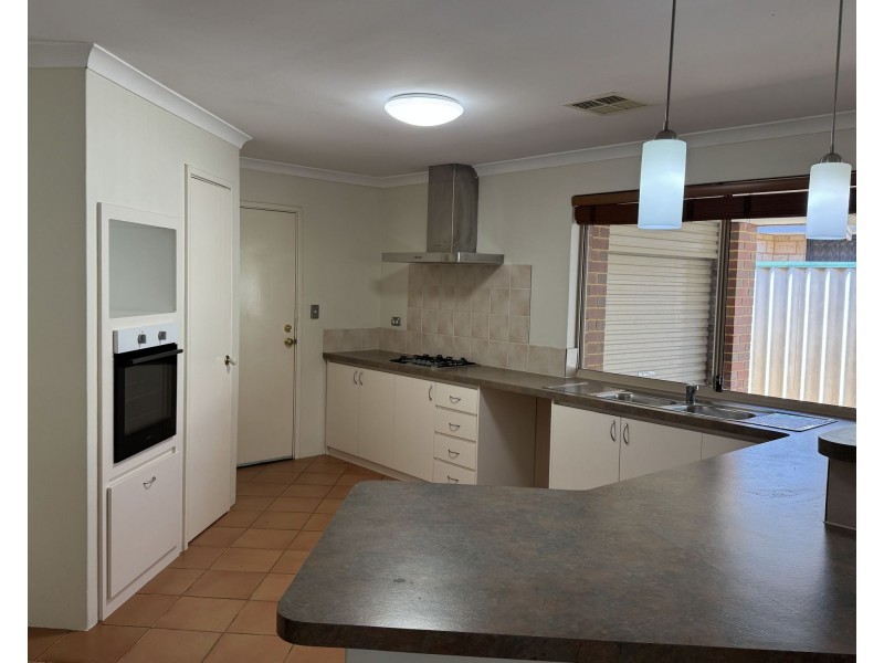 58 Zarazoga Drive, Port Kennedy WA 6172
