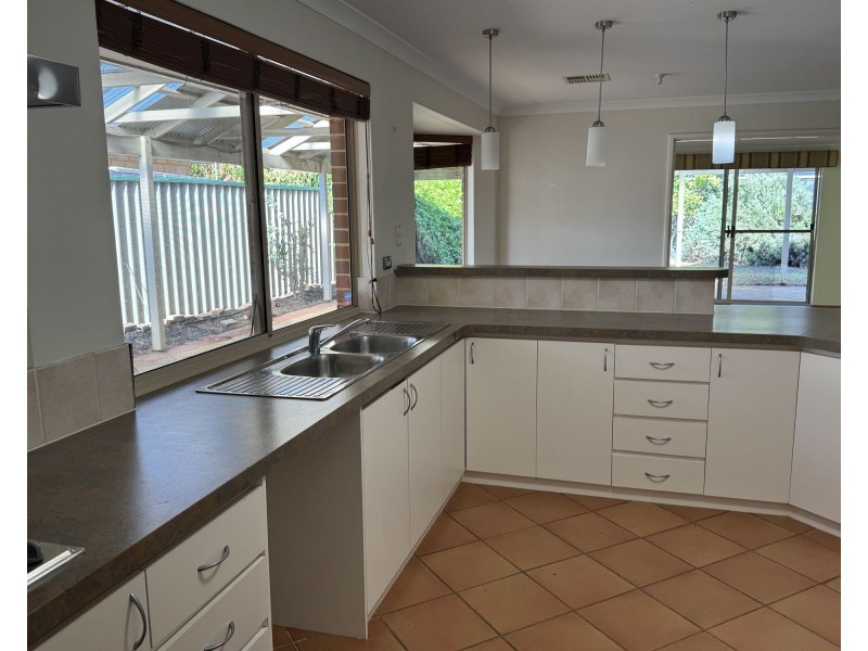 58 Zarazoga Drive, Port Kennedy WA 6172