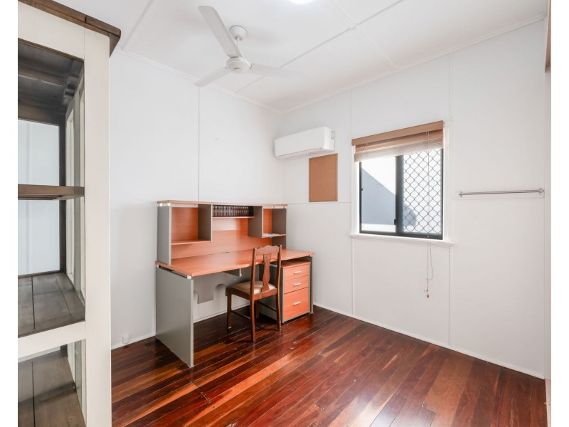 40 Dunn Road, Avenell Heights QLD 4670