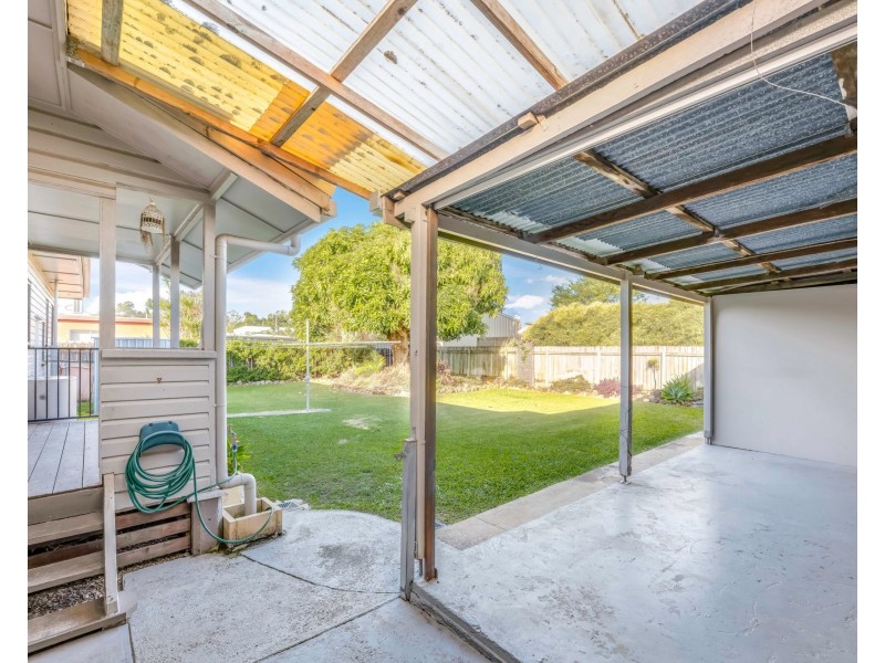 40 Dunn Road, Avenell Heights QLD 4670