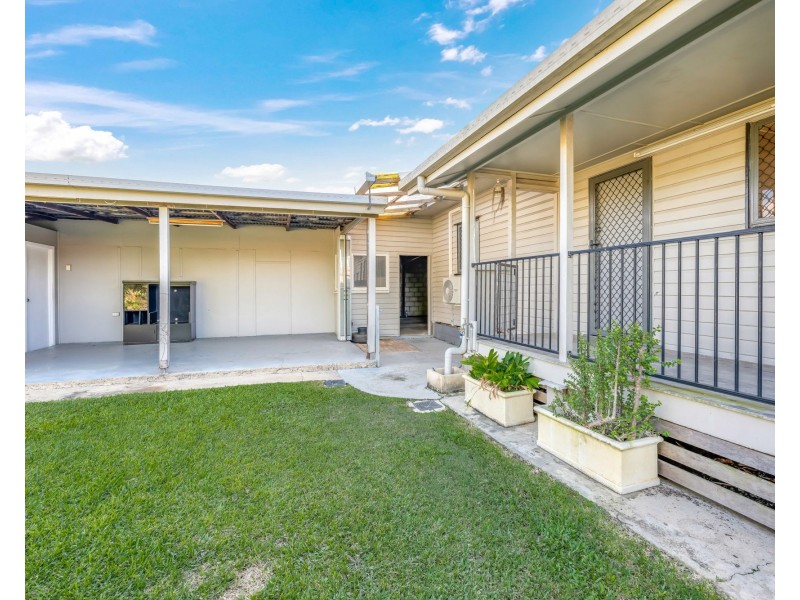 40 Dunn Road, Avenell Heights QLD 4670