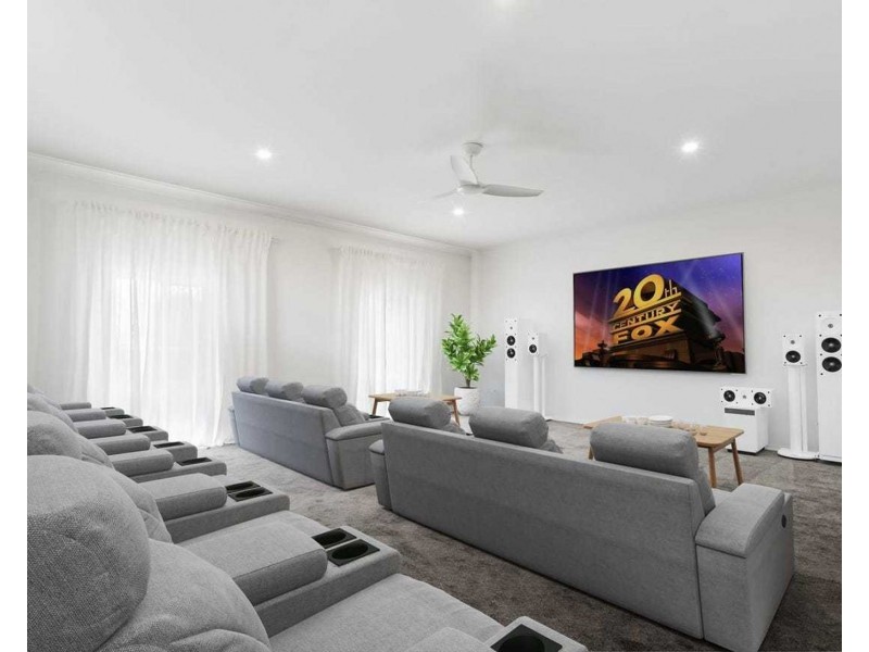 31 Yorkshire Cres, Mount Warren Park QLD 4207