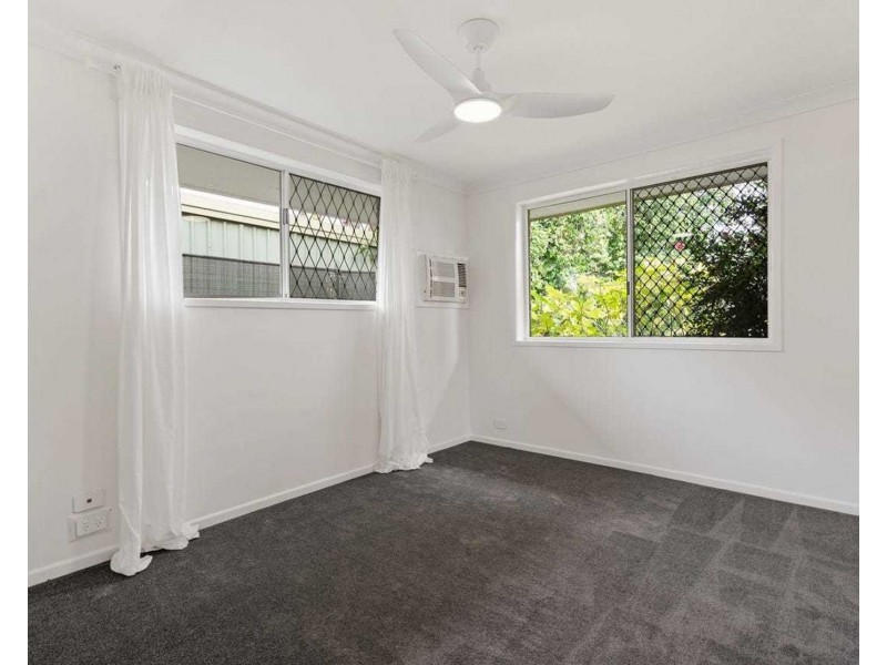31 Yorkshire Cres, Mount Warren Park QLD 4207