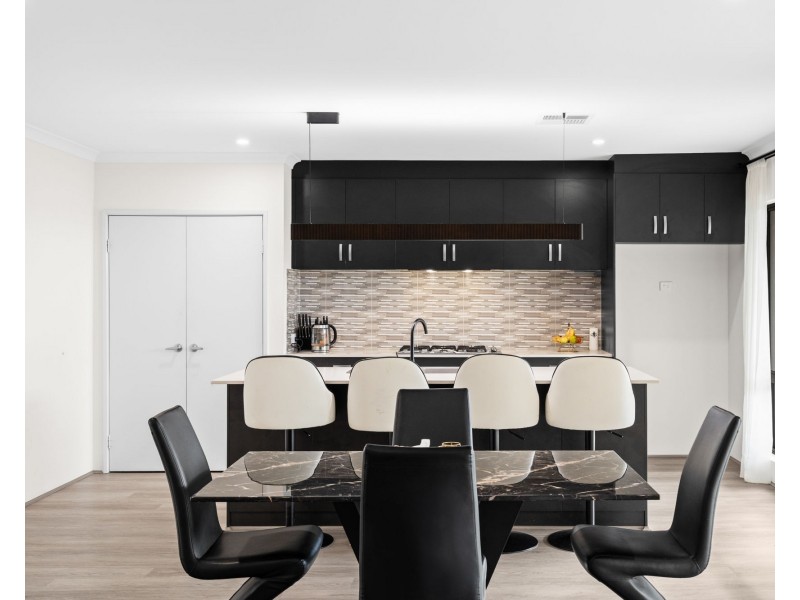 14 Barton Street, Aveley WA 6069