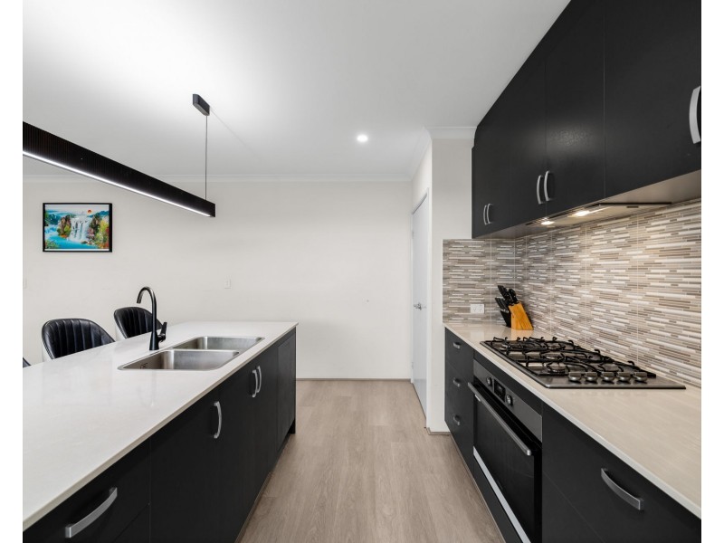 14 Barton Street, Aveley WA 6069