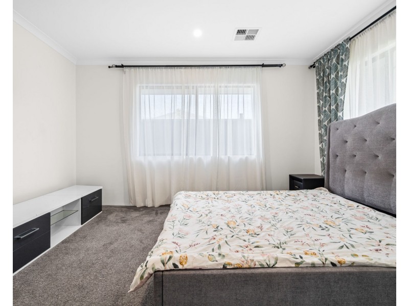 14 Barton Street, Aveley WA 6069