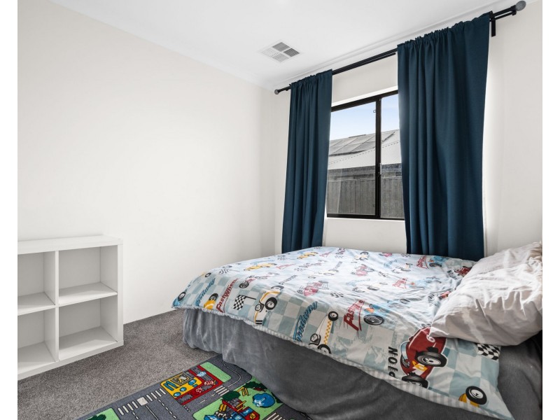 14 Barton Street, Aveley WA 6069