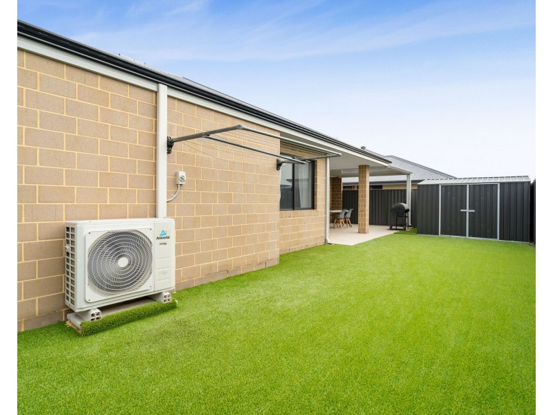 14 Barton Street, Aveley WA 6069