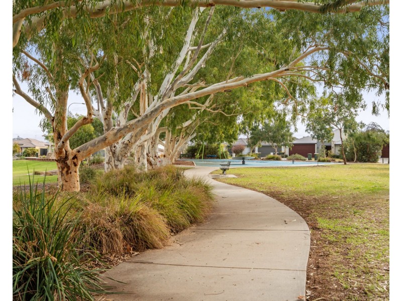 14 Barton Street, Aveley WA 6069