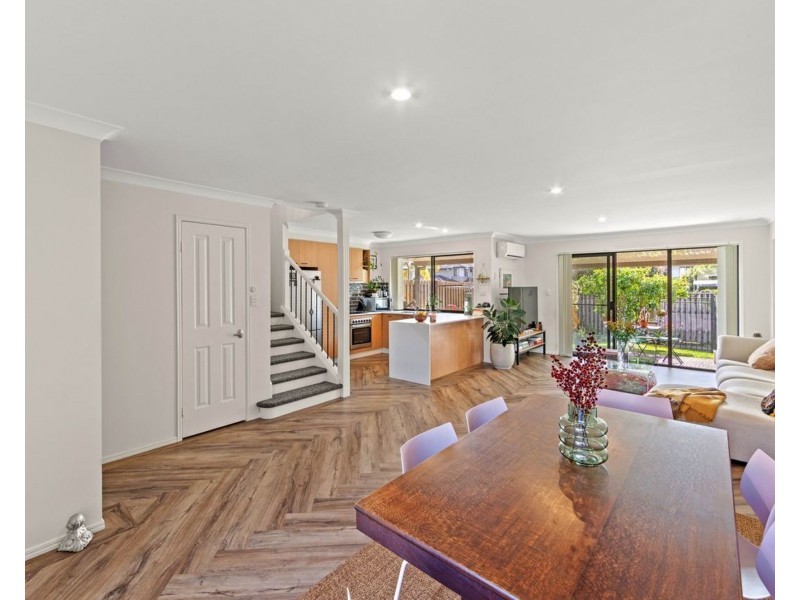 10/1 Secondary Str, Upper Coomera QLD 4209