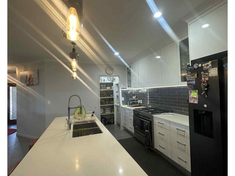 7 Zucchero Lane, Ashfield QLD 4670