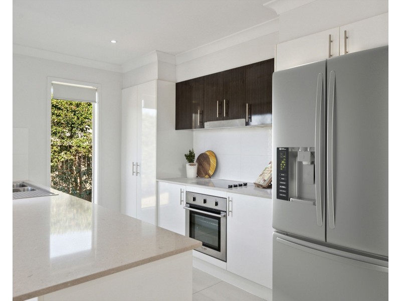 27 Wren Street, Redbank Plains QLD 4301
