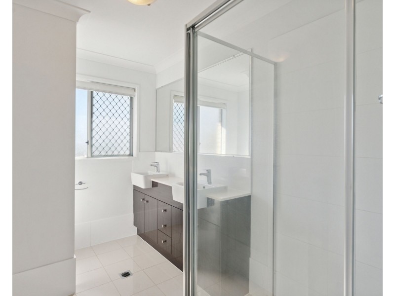 27 Wren Street, Redbank Plains QLD 4301