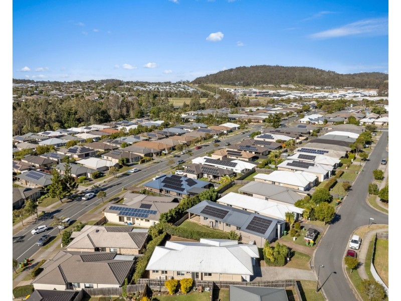 27 Wren Street, Redbank Plains QLD 4301
