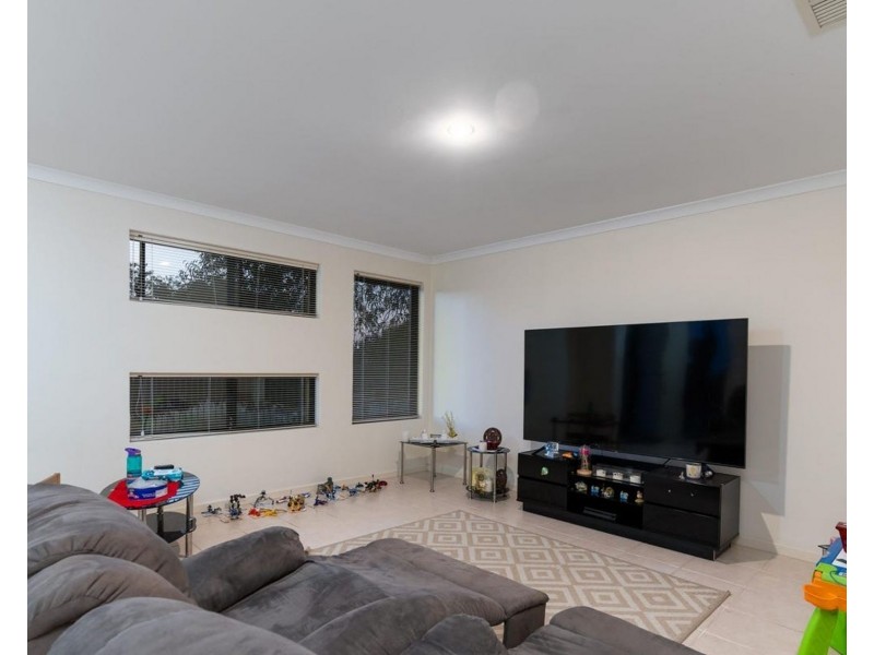 42 Musselbrook Trail, Ellenbrook WA 6069