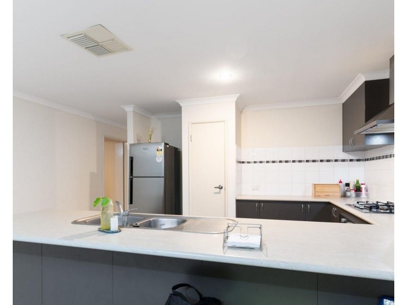 42 Musselbrook Trail, Ellenbrook WA 6069