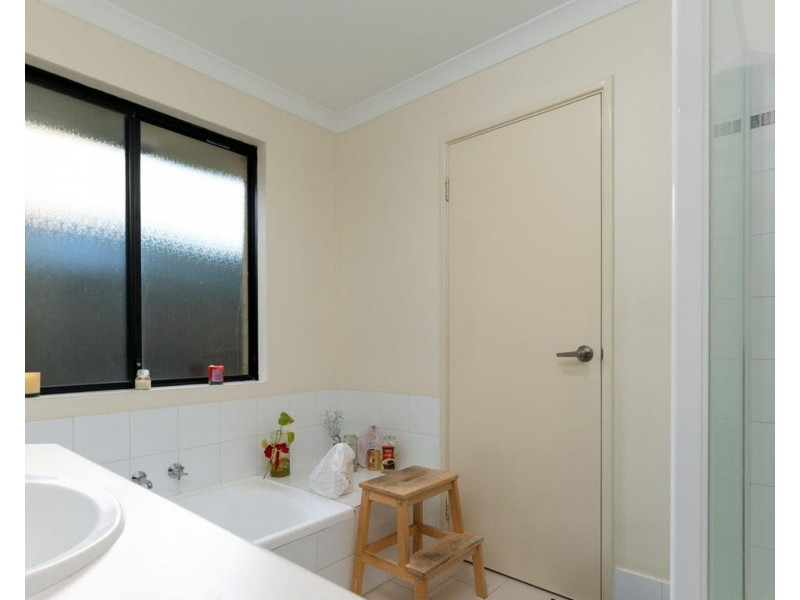 42 Musselbrook Trail, Ellenbrook WA 6069