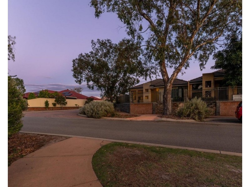 42 Musselbrook Trail, Ellenbrook WA 6069