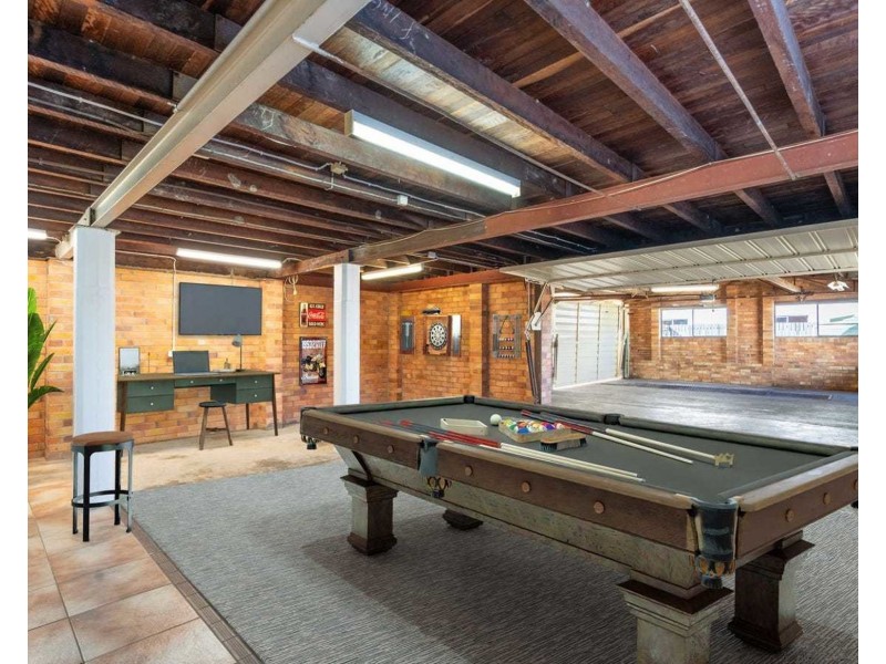 12 Lucas Street, Kepnock QLD 4670