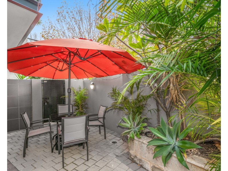 1/39 Mill Point Road, South Perth WA 6151