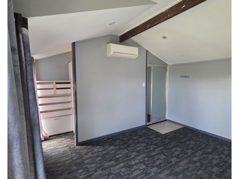 212 Walker Street, Svensson Heights QLD 4670