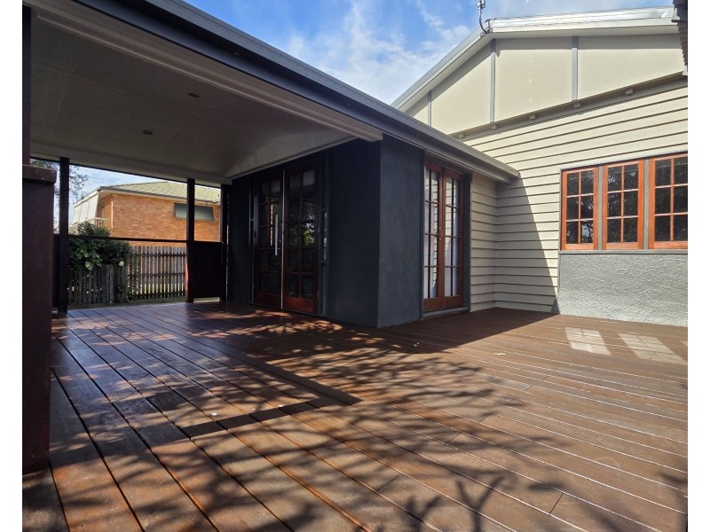 212 Walker Street, Svensson Heights QLD 4670