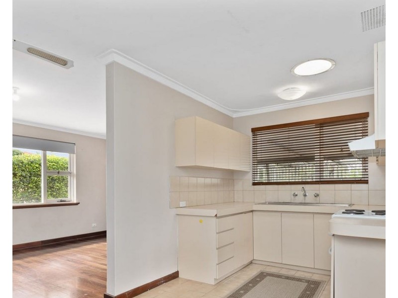 22 Flora Avenue, Bayswater WA 6053