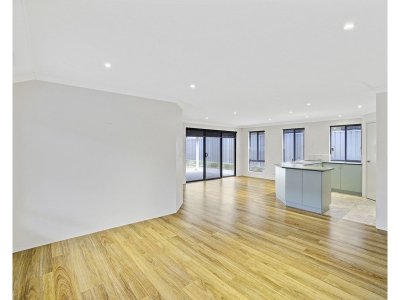 233 Landsdale Road, Landsdale WA 6065