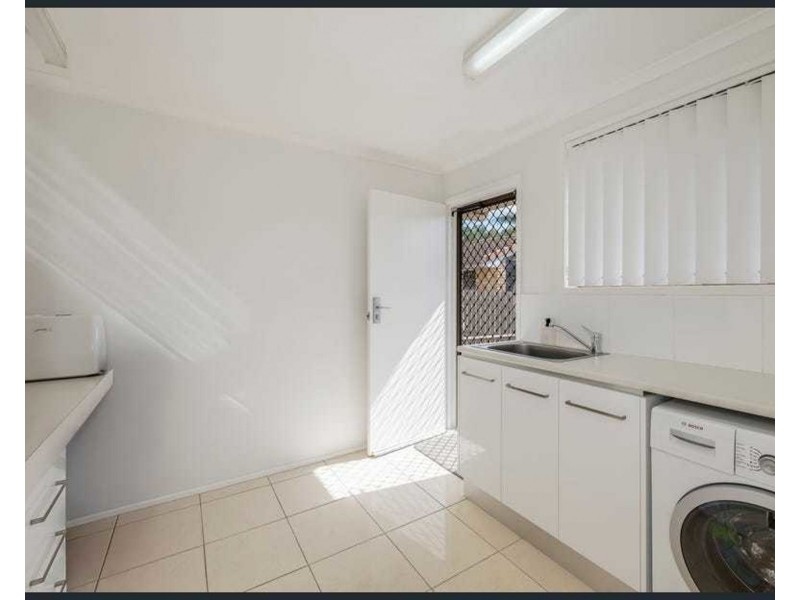 25 Jenalyn Cresent, Avoca QLD 4670