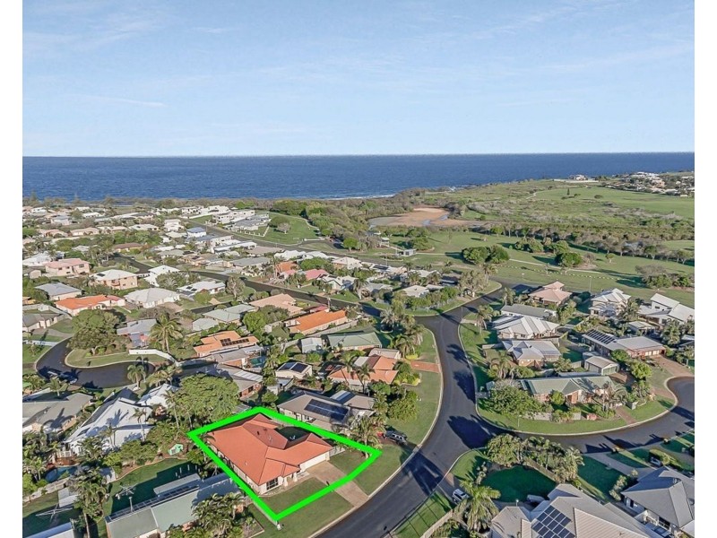 61 Shoreline Crescent, Bargara QLD 4670