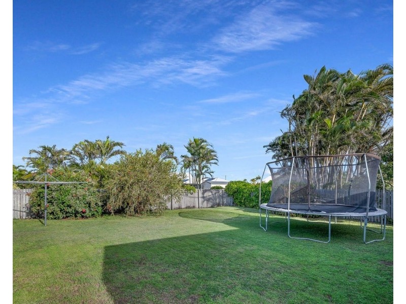 9 Shell Street, Burnett Heads QLD 4670