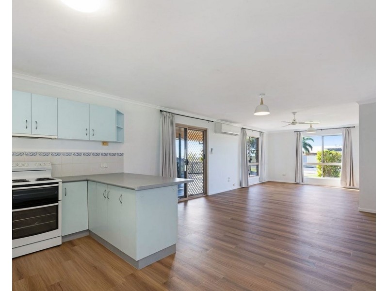 9 Shell Street, Burnett Heads QLD 4670