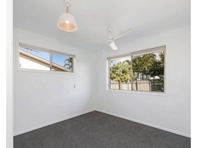 9 Shell Street, Burnett Heads QLD 4670