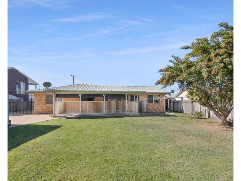 9 Shell Street, Burnett Heads QLD 4670