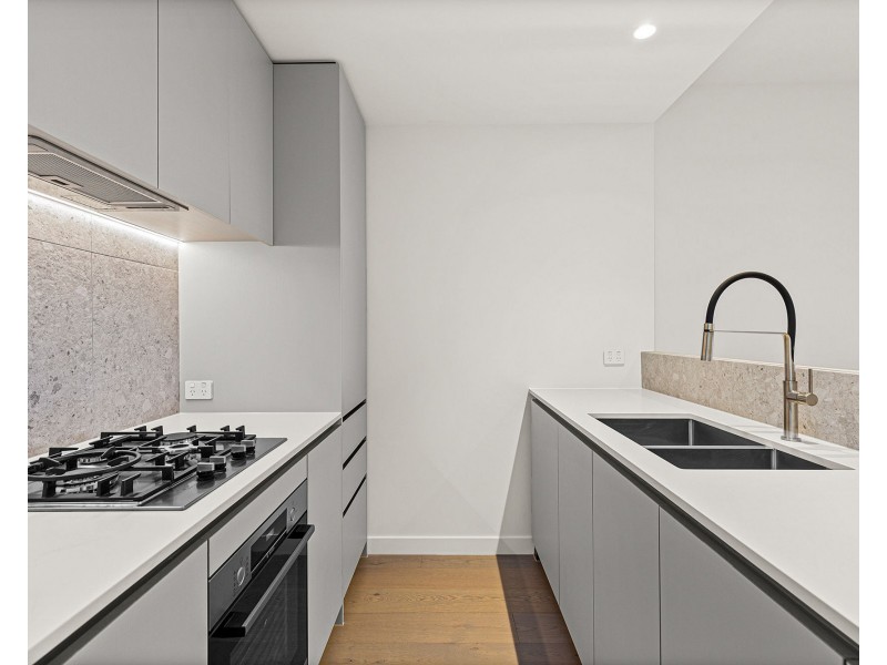 105 348 – 354 HAWTHORN ROAD, Caulfield South VIC 3162